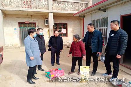 贫困户2_副本.jpg 贫困户2_副本.jpg