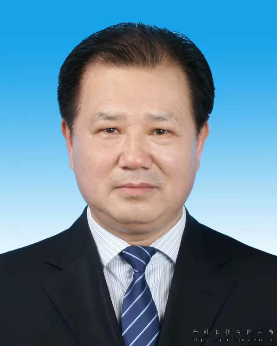 13-何国安.jpg 13-何国安.jpg